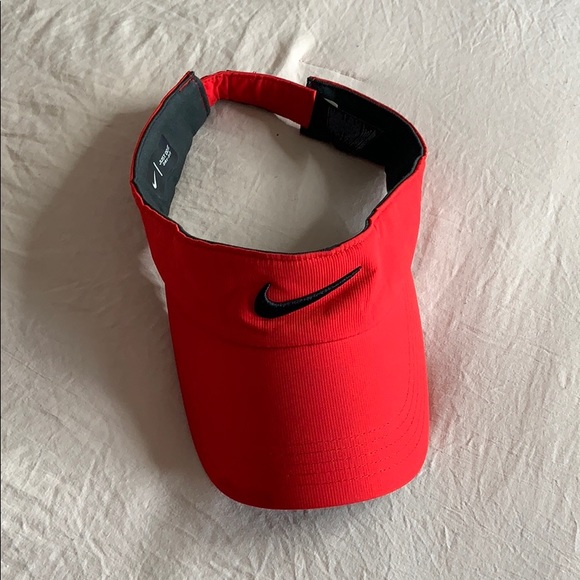 red nike visor